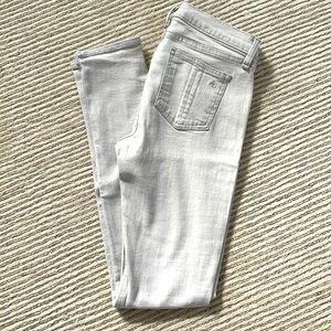 Rag & bone size 27 jeans, off white, has a grey tint, skinny